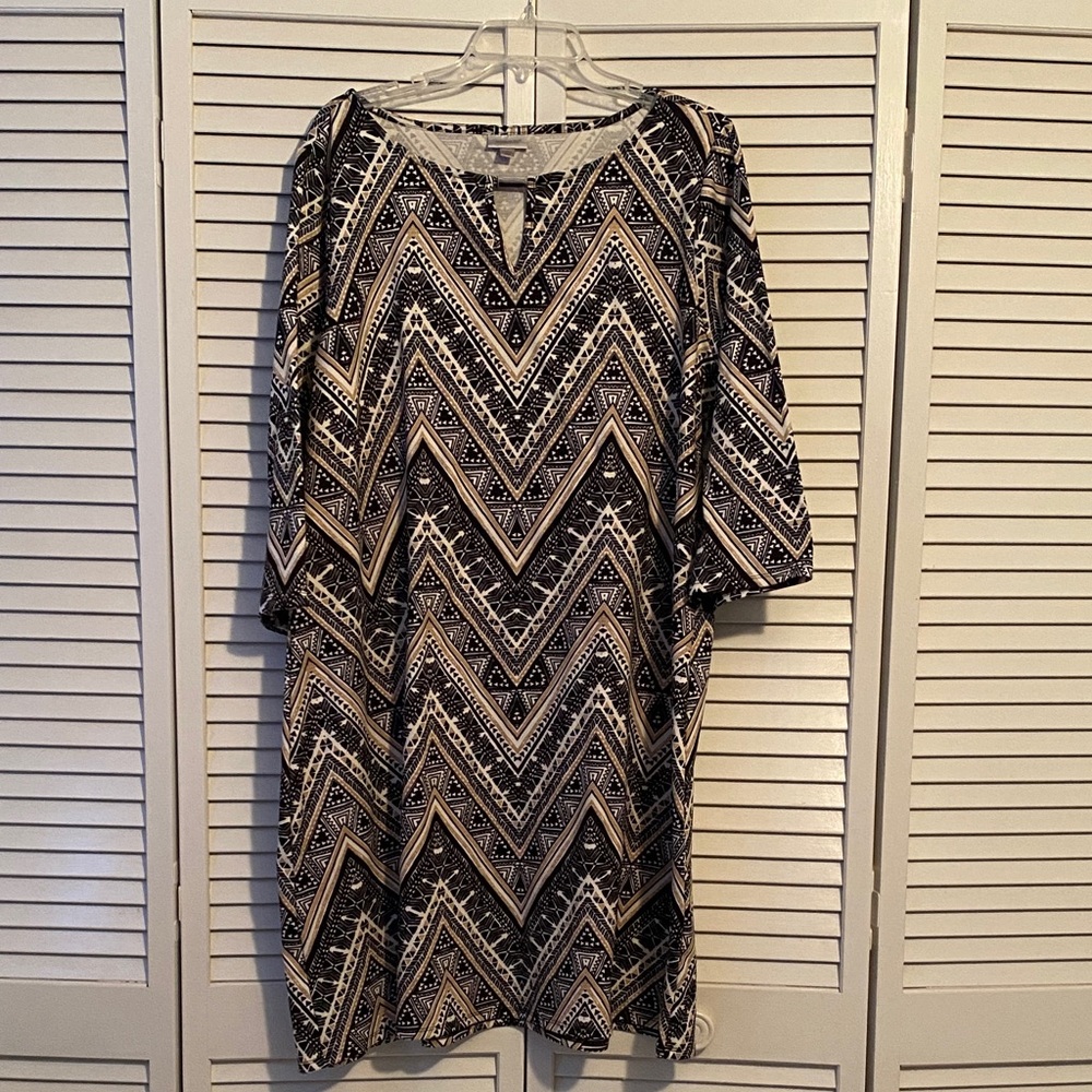 Avenue Black and White Geometric Dress